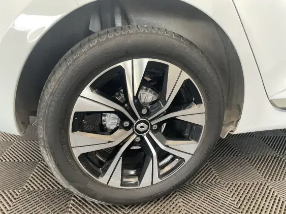 RENAULT CLIO V - voiture d'occasion - Photo 25