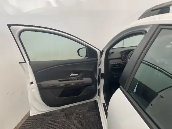 DACIA SANDERO III - voiture d'occasion - Photo 19