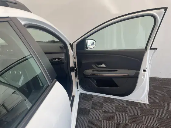 DACIA SANDERO III - voiture d'occasion - Photo 20