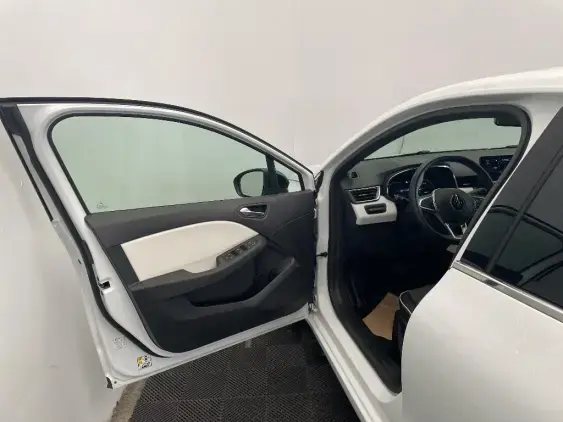 RENAULT CLIO V - voiture d'occasion - Photo 19