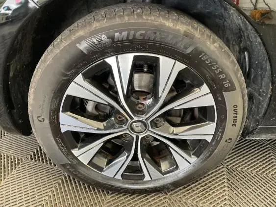 RENAULT ZOE - voiture d'occasion - Photo 22