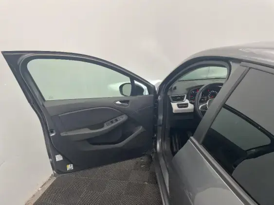 RENAULT CLIO V - voiture d'occasion - Photo 19