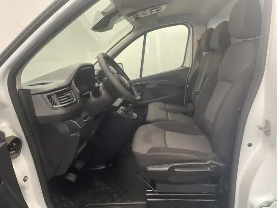 RENAULT TRAFIC FG III - voiture d'occasion - Photo 16