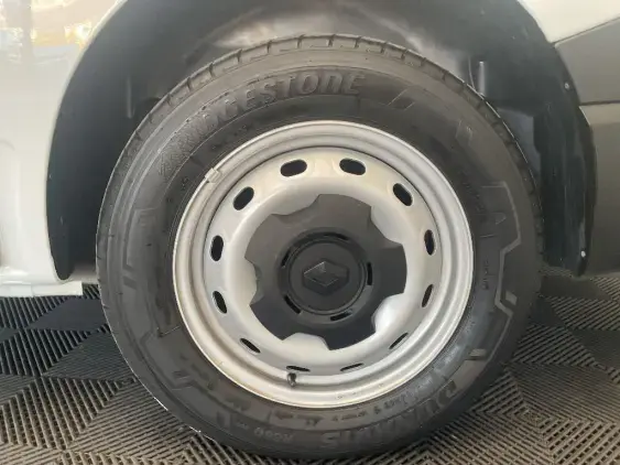 RENAULT TRAFIC FG III - voiture d'occasion - Photo 22