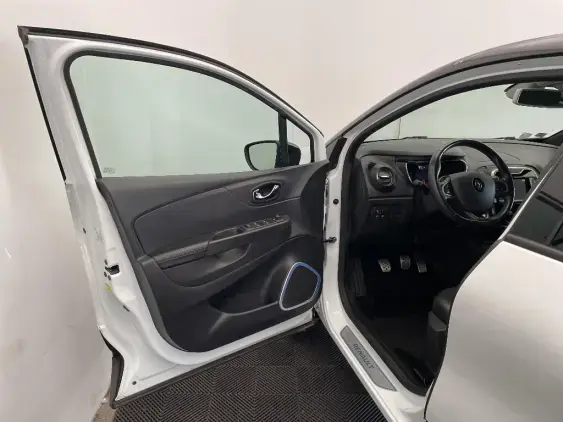 RENAULT CAPTUR - voiture d'occasion - Photo 19