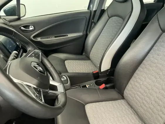 RENAULT ZOE - voiture d'occasion - Photo 18