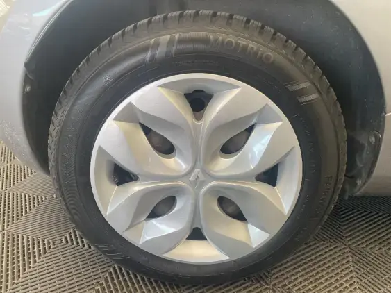 RENAULT ZOE - voiture d'occasion - Photo 23