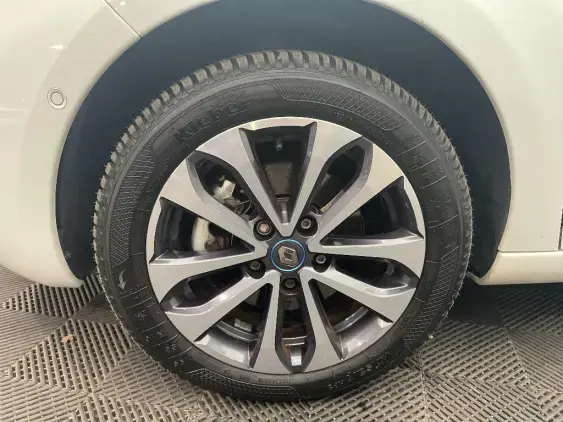 RENAULT ZOE - voiture d'occasion - Photo 22