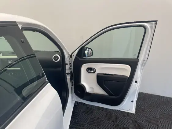 RENAULT TWINGO ELECTRIQUE III - voiture d'occasion - Photo 20