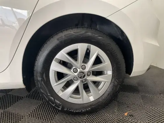 SKODA FABIA IV - voiture d'occasion - Photo 23