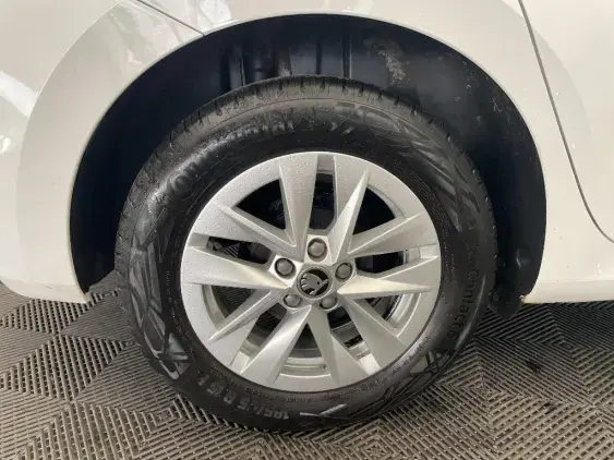 SKODA FABIA IV - voiture d'occasion - Photo 24