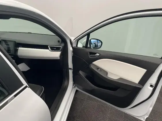 RENAULT CLIO V - voiture d'occasion - Photo 20