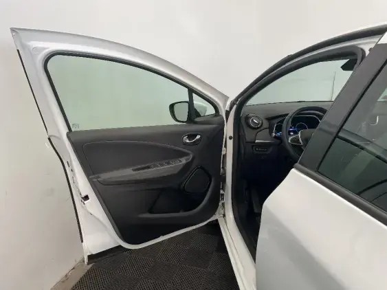 RENAULT ZOE - voiture d'occasion - Photo 19