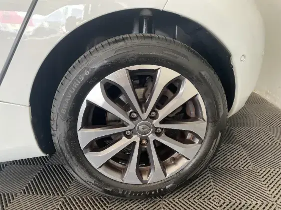 RENAULT ZOE - voiture d'occasion - Photo 24