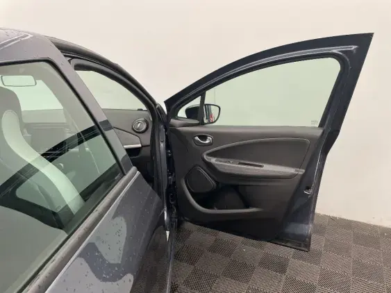 RENAULT ZOE - voiture d'occasion - Photo 19
