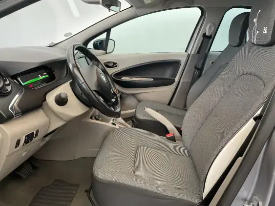 RENAULT ZOE - voiture d'occasion - Photo 17