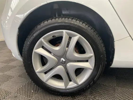 RENAULT ZOE - voiture d'occasion - Photo 25