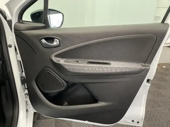 RENAULT ZOE - voiture d'occasion - Photo 19