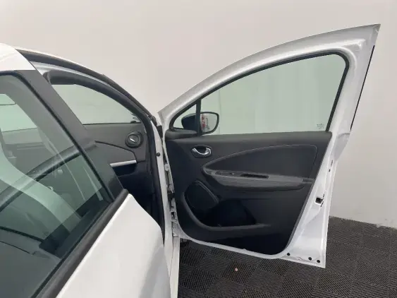 RENAULT ZOE - voiture d'occasion - Photo 19