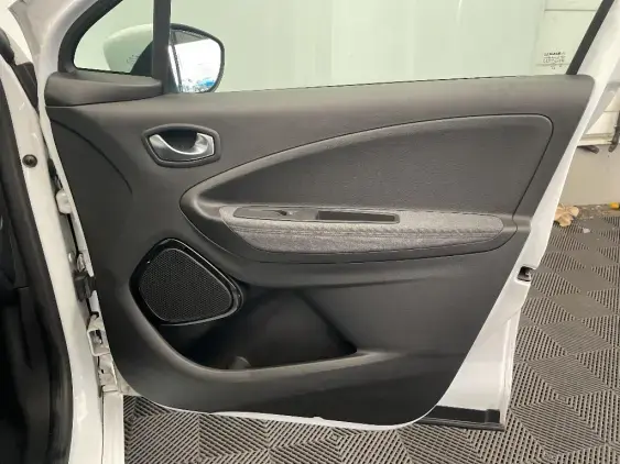 RENAULT ZOE - voiture d'occasion - Photo 19