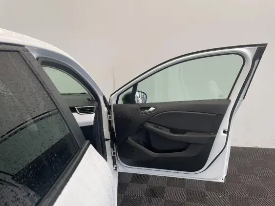 RENAULT CLIO V - voiture d'occasion - Photo 20