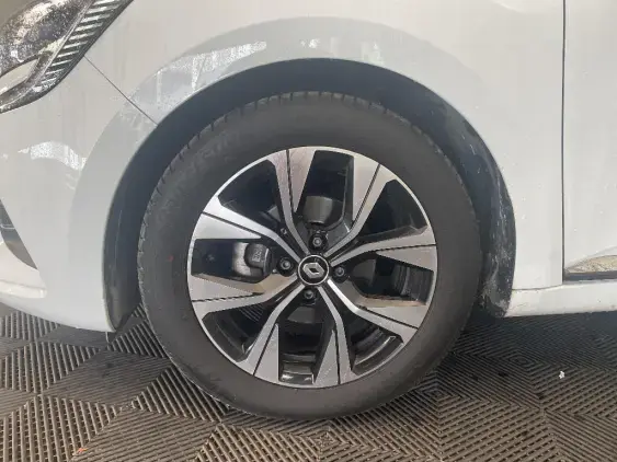 RENAULT CLIO V - voiture d'occasion - Photo 23