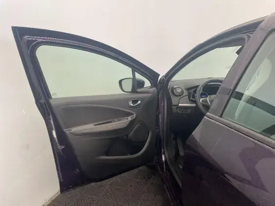 RENAULT ZOE - voiture d'occasion - Photo 18