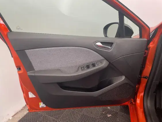 RENAULT CLIO V - voiture d'occasion - Photo 19