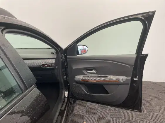 DACIA SANDERO III - voiture d'occasion - Photo 20