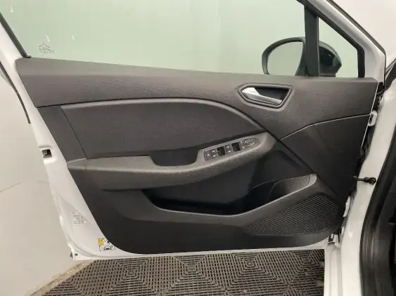 RENAULT CLIO V - voiture d'occasion - Photo 18