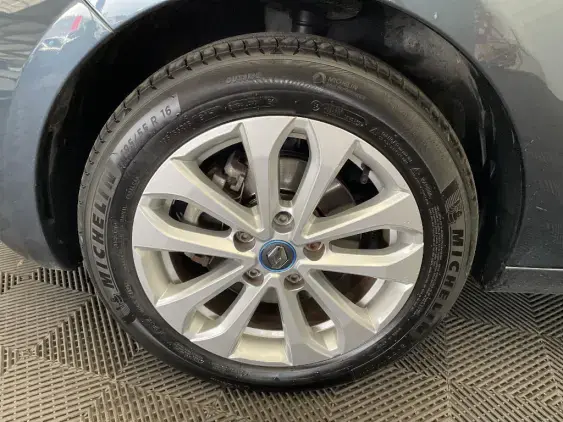 RENAULT ZOE - voiture d'occasion - Photo 22