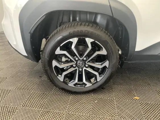 TOYOTA YARIS CROSS I - voiture d'occasion - Photo 24