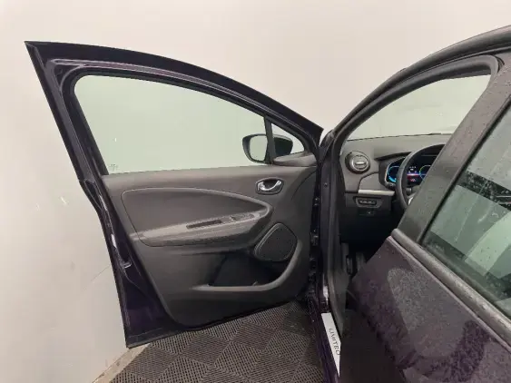 RENAULT ZOE - voiture d'occasion - Photo 18