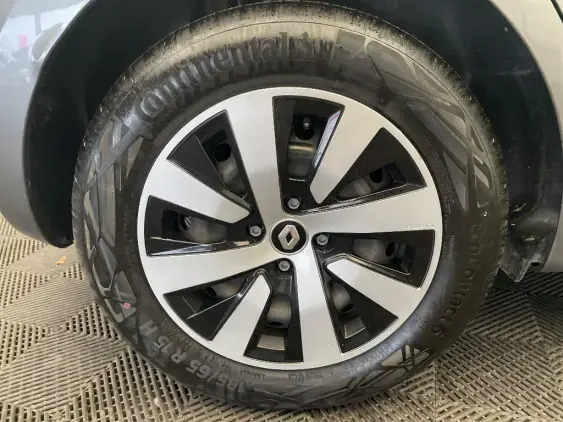 RENAULT CLIO V - voiture d'occasion - Photo 23