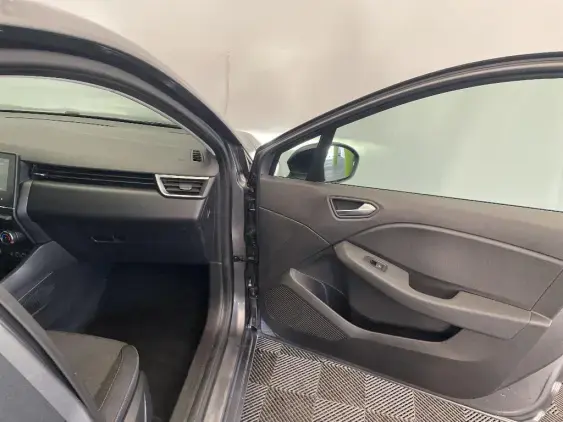 RENAULT CLIO V - voiture d'occasion - Photo 19