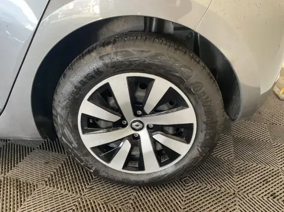 RENAULT CLIO V - voiture d'occasion - Photo 22