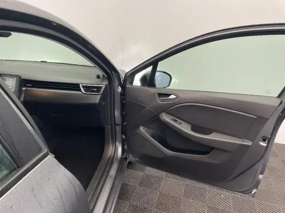 RENAULT CLIO V - voiture d'occasion - Photo 19