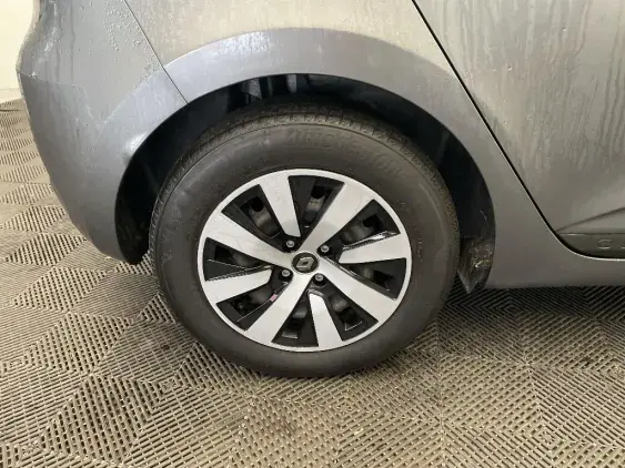 RENAULT CLIO V - voiture d'occasion - Photo 23