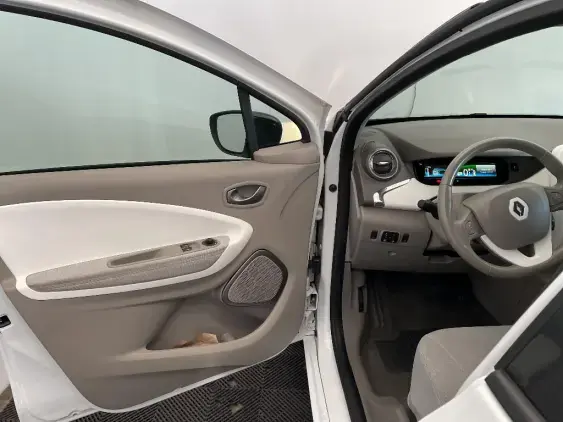 RENAULT ZOE - voiture d'occasion - Photo 19