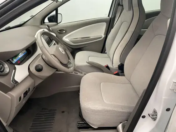 RENAULT ZOE - voiture d'occasion - Photo 17