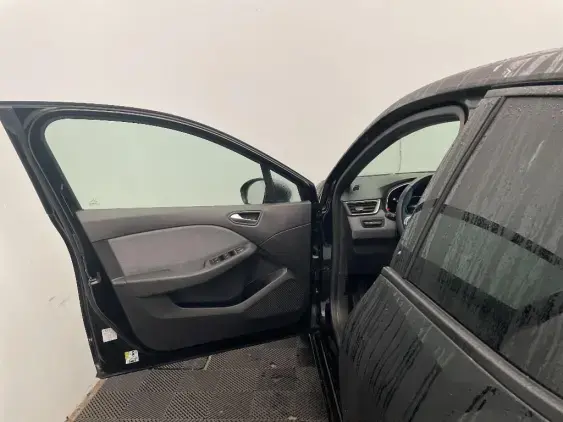 RENAULT CLIO V - voiture d'occasion - Photo 19