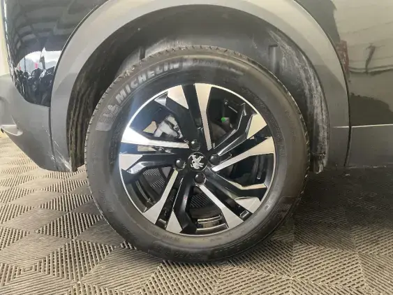 PEUGEOT 2008 II - voiture d'occasion - Photo 24