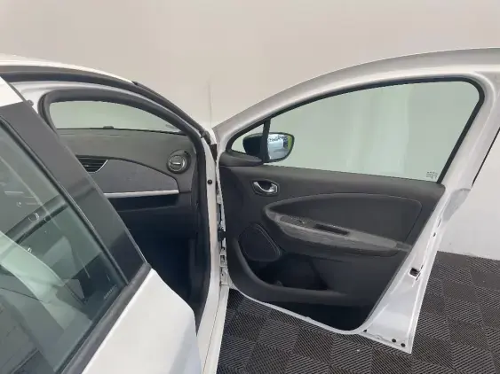 RENAULT ZOE - voiture d'occasion - Photo 20