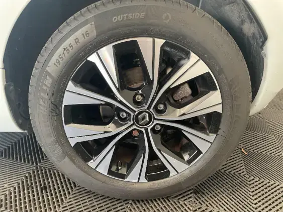 RENAULT ZOE - voiture d'occasion - Photo 23