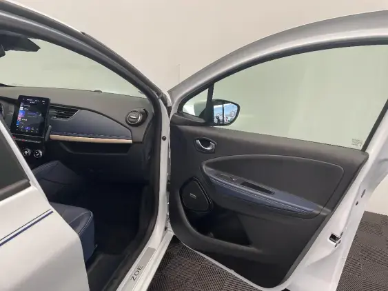 RENAULT ZOE - voiture d'occasion - Photo 19