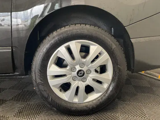 RENAULT TRAFIC FG III - voiture d'occasion - Photo 22