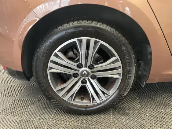 RENAULT MEGANE IV - voiture d'occasion - Photo 24