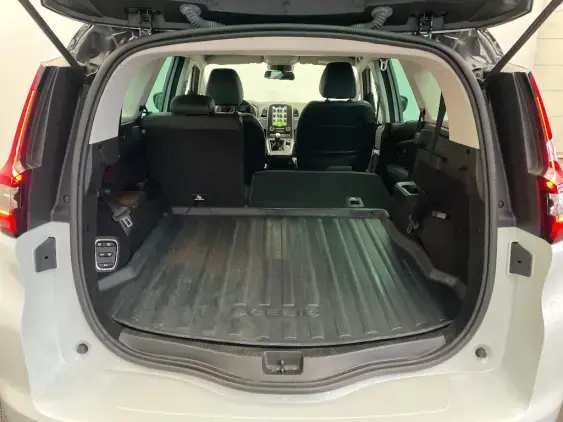 RENAULT SCENIC IV - voiture d'occasion - Photo 16