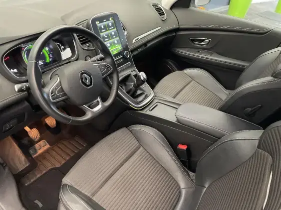 RENAULT SCENIC IV - voiture d'occasion - Photo 18