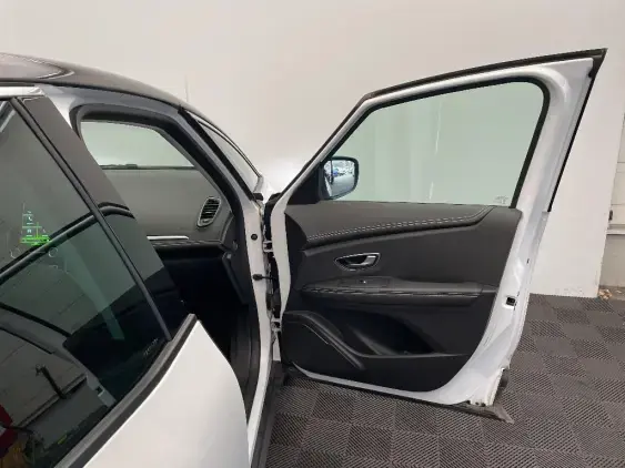 RENAULT SCENIC IV - voiture d'occasion - Photo 20